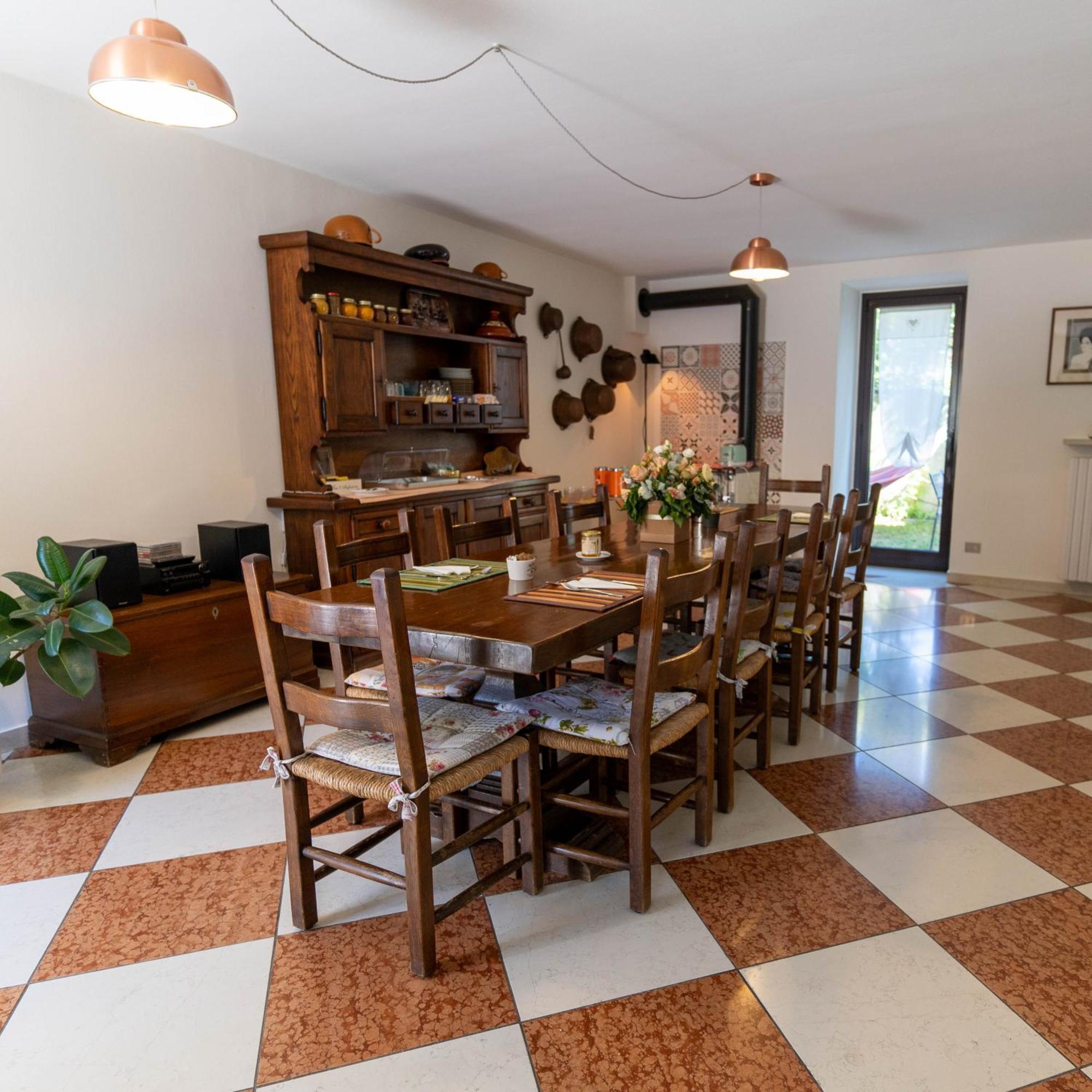 Bed and Breakfast A Casa Di Tom SantʼAmbrogio di Valpolicella Exterior foto